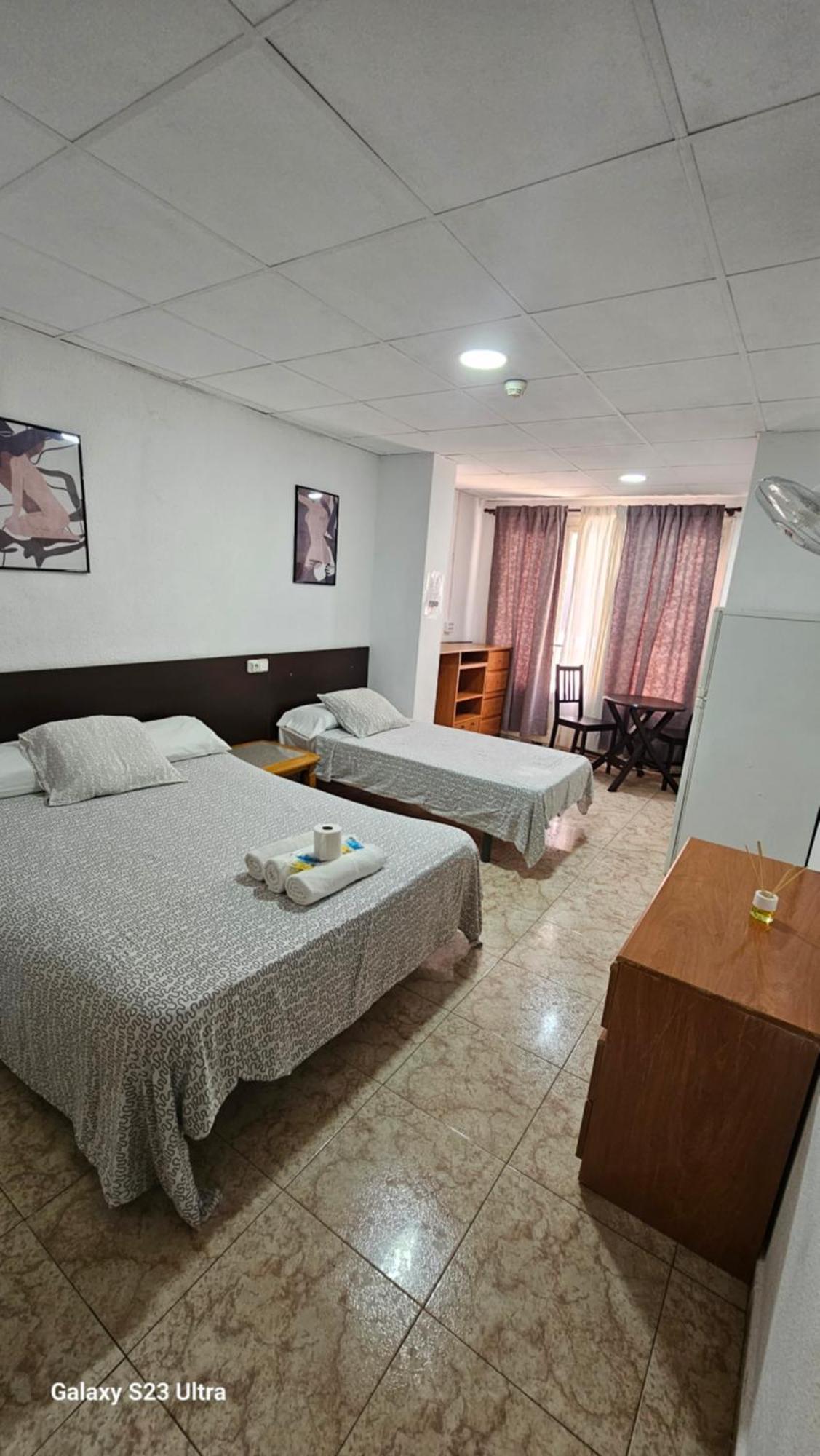 Hostal Sol Celeste Lloret de Mar Exterior photo